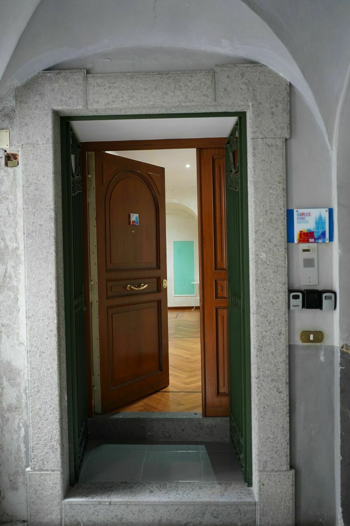 Naples Dome Suites Exteriér fotografie